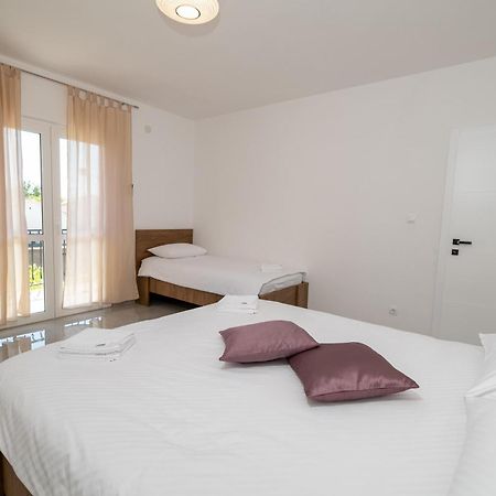 Apartments Zora Seline Δωμάτιο φωτογραφία